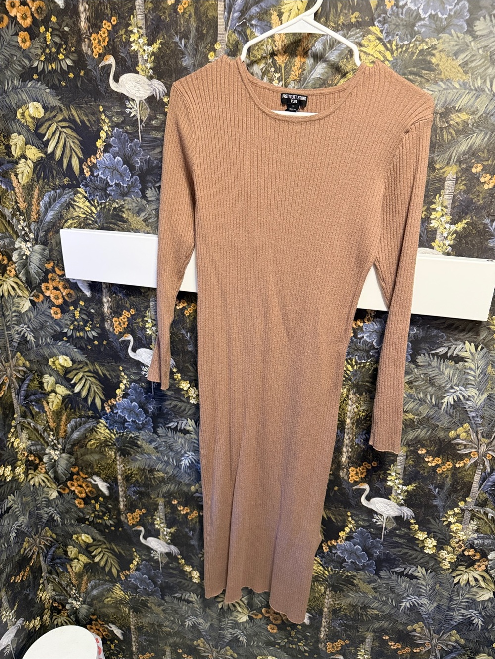 PrettyLittleThing Ribbed Long Sleeve Maxi Dress in Dusty Mauve